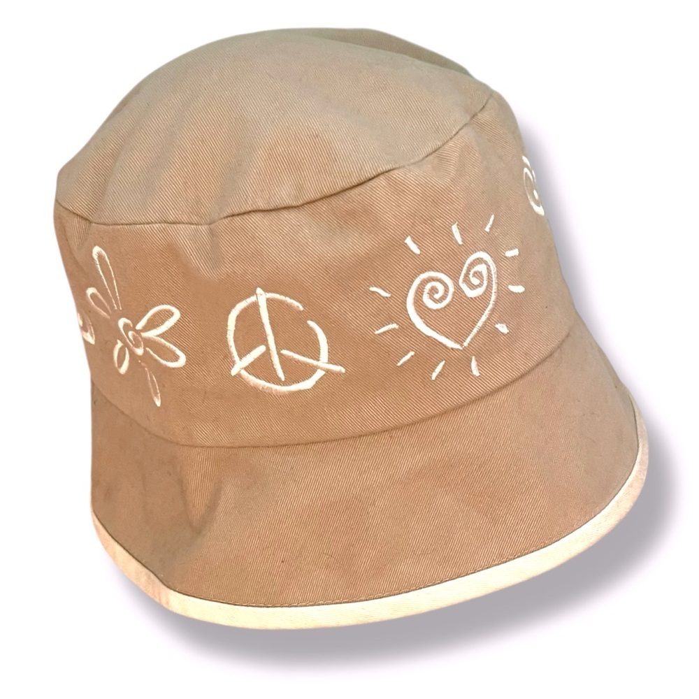 Walt Disney World Tan Bucket Hat Vintage Embroidered Mickey Peace Love Taiwan